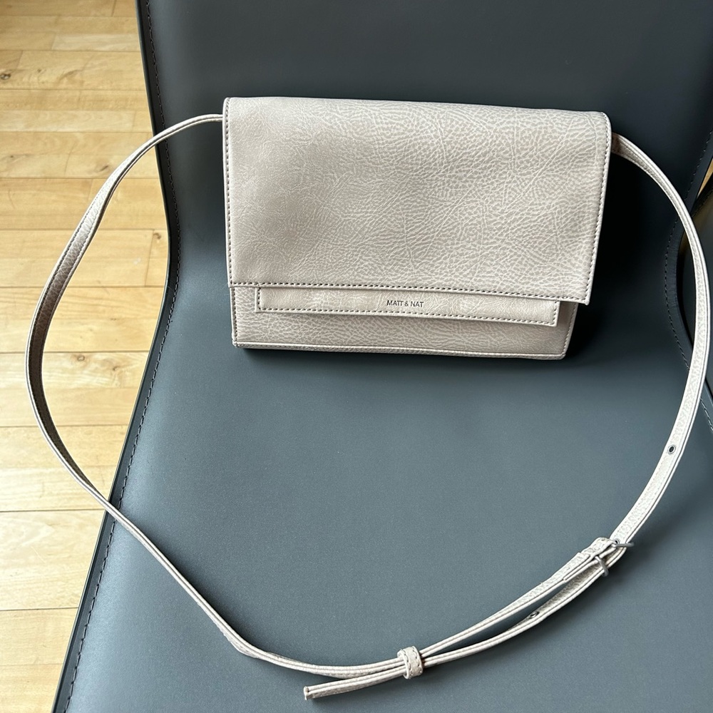 Matt and Nat shoulder bag